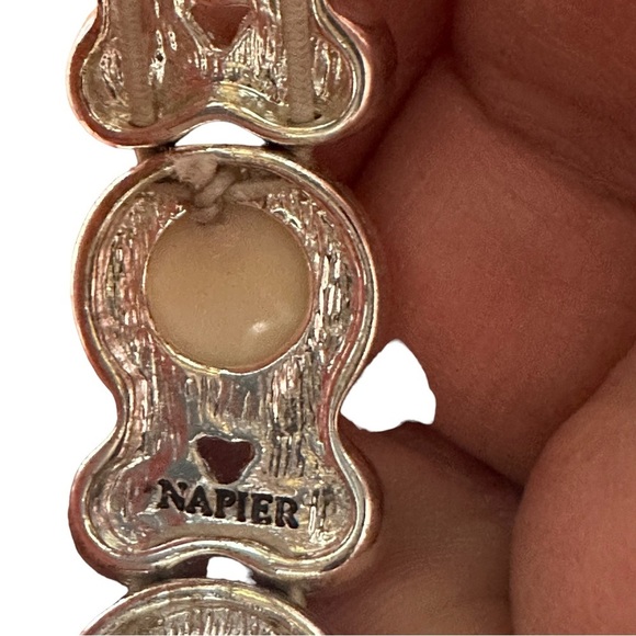 Napier Set of 2 Silver Tone Simulated Oval Cream Pearl Beads Necklace & Bracelet - Picture 9 of 12